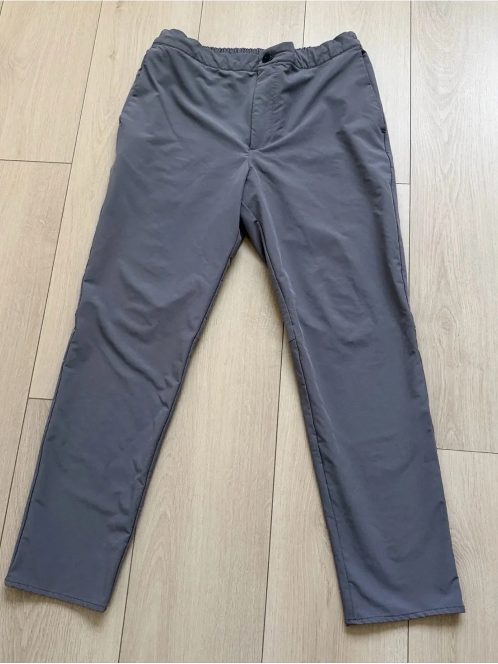 Banana Republic Men's Jogger Pants in Charcoal Gray
